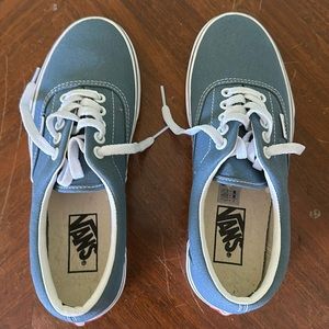 Vans Unisex blue low top Sneakers Skater Shoes Sz 6.5 Men - 8 Women.